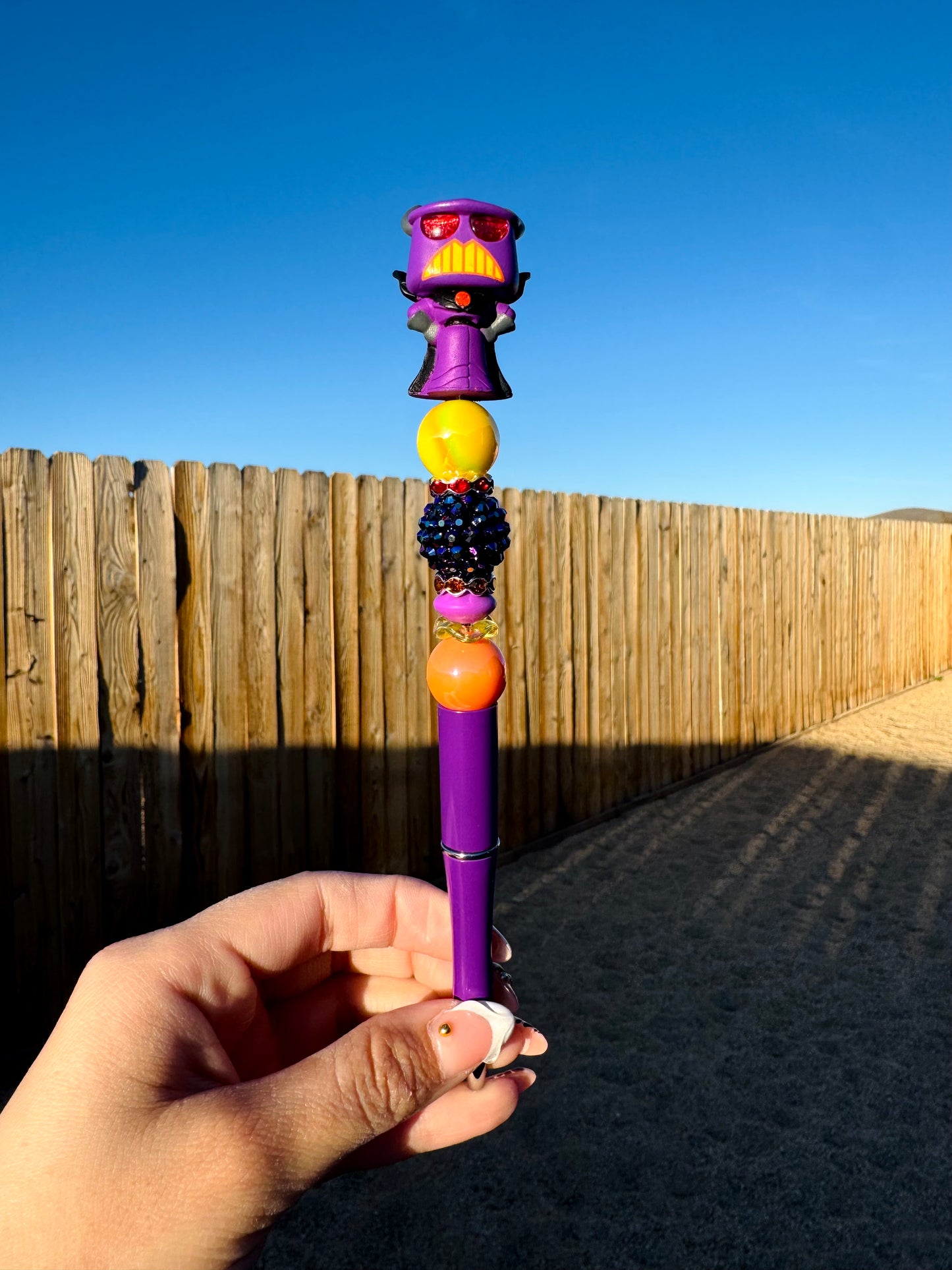 Premade Robot Pen