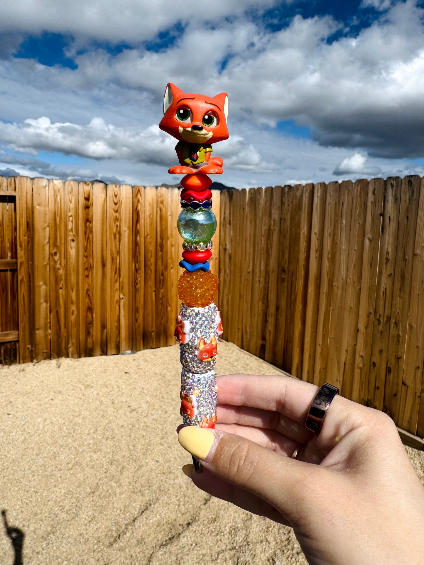 Premade Fox Pen